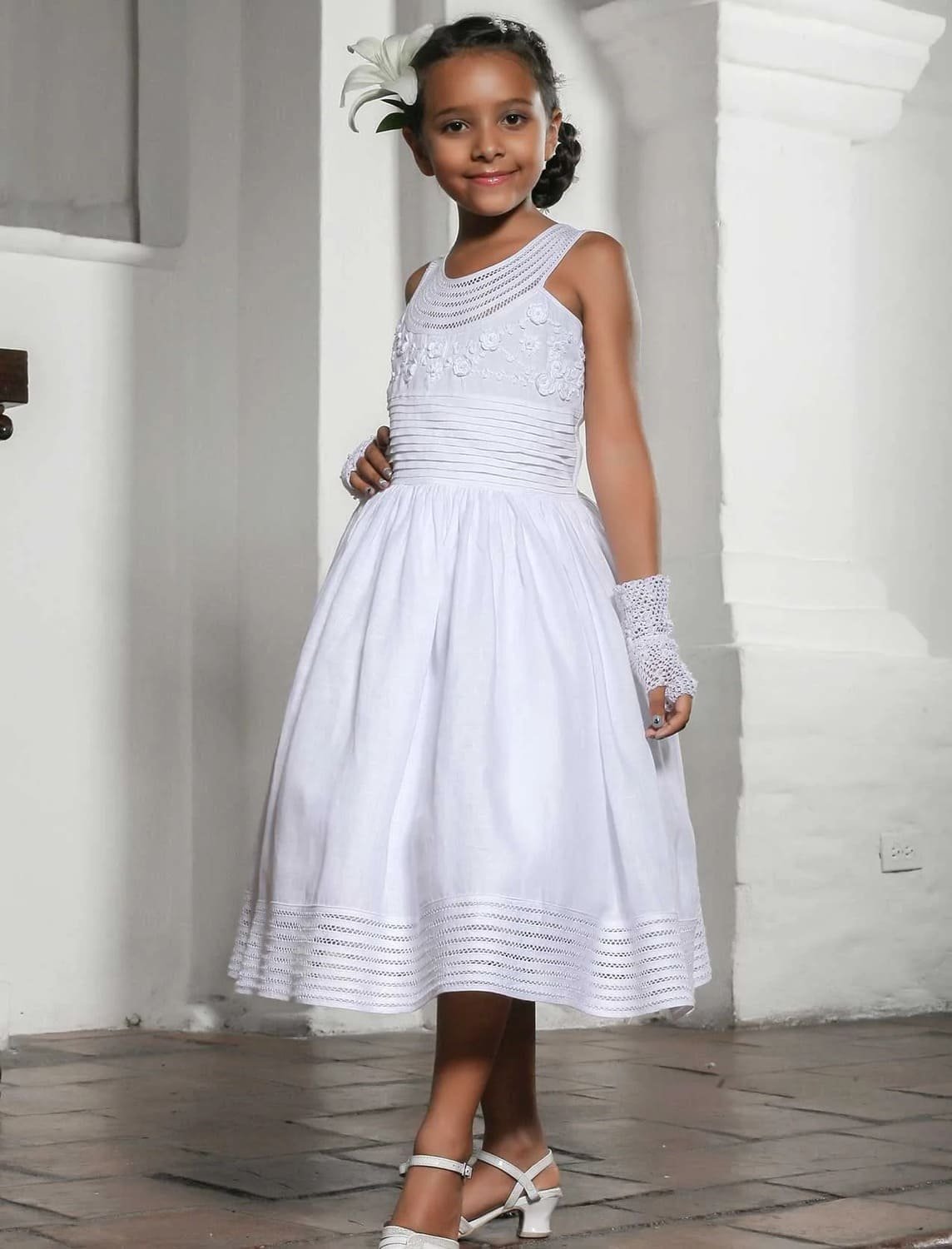 Vestido Primera Comunión Corto Bordado en Sesgo y Rococo 1 Vestido Primera Comunión Corto Bordado en Sesgo y Rococo