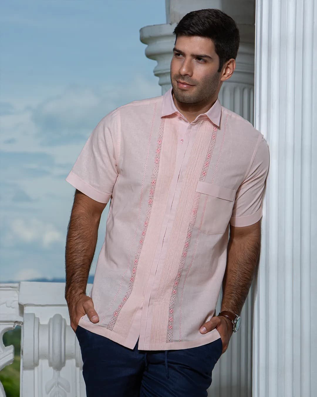 Guayabera y Camisa Artesanal Rosa Palo Manga Corta Alforzas Calado 1 Guayabera y Camisa Artesanal Rosa Palo Manga Corta Alforzas Calado