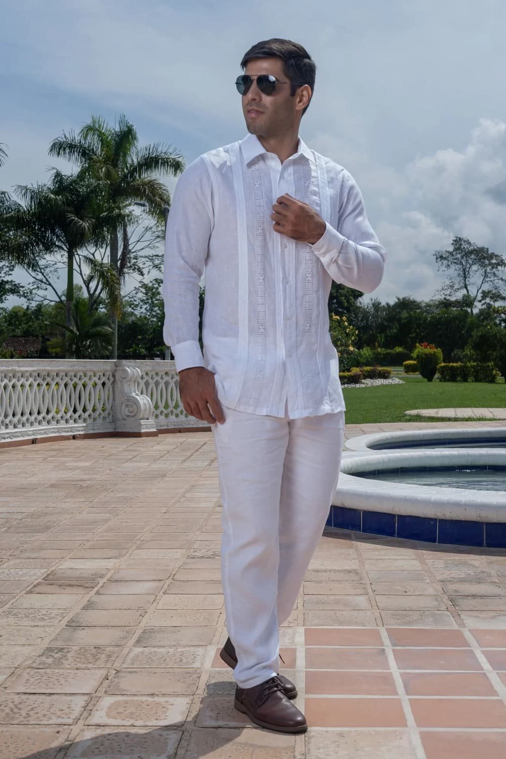 Camisa Guayabera Blanca Cuello Basico Manga Larga - Colección 2024 La Vida en Guayabera 1 Camisa Guayabera Blanca Cuello Basico Manga Larga - Colección 2024 La Vida en Guayabera
