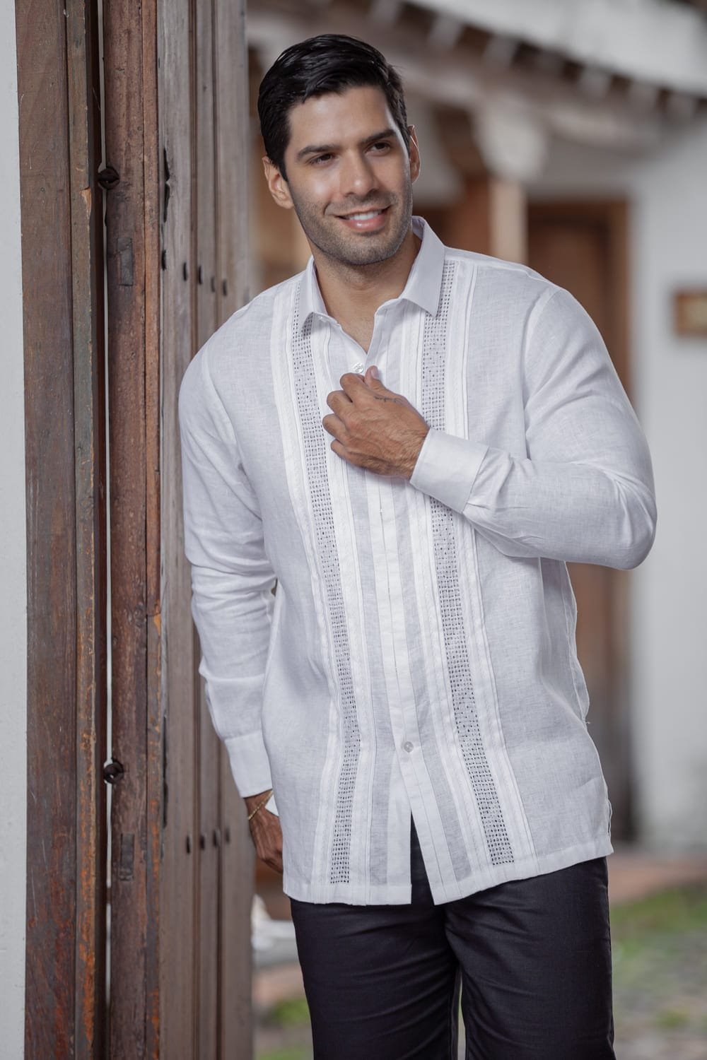 Guayabera 100% Lino Pureza Colombiana 1 Guayabera 100% Lino Pureza Colombiana