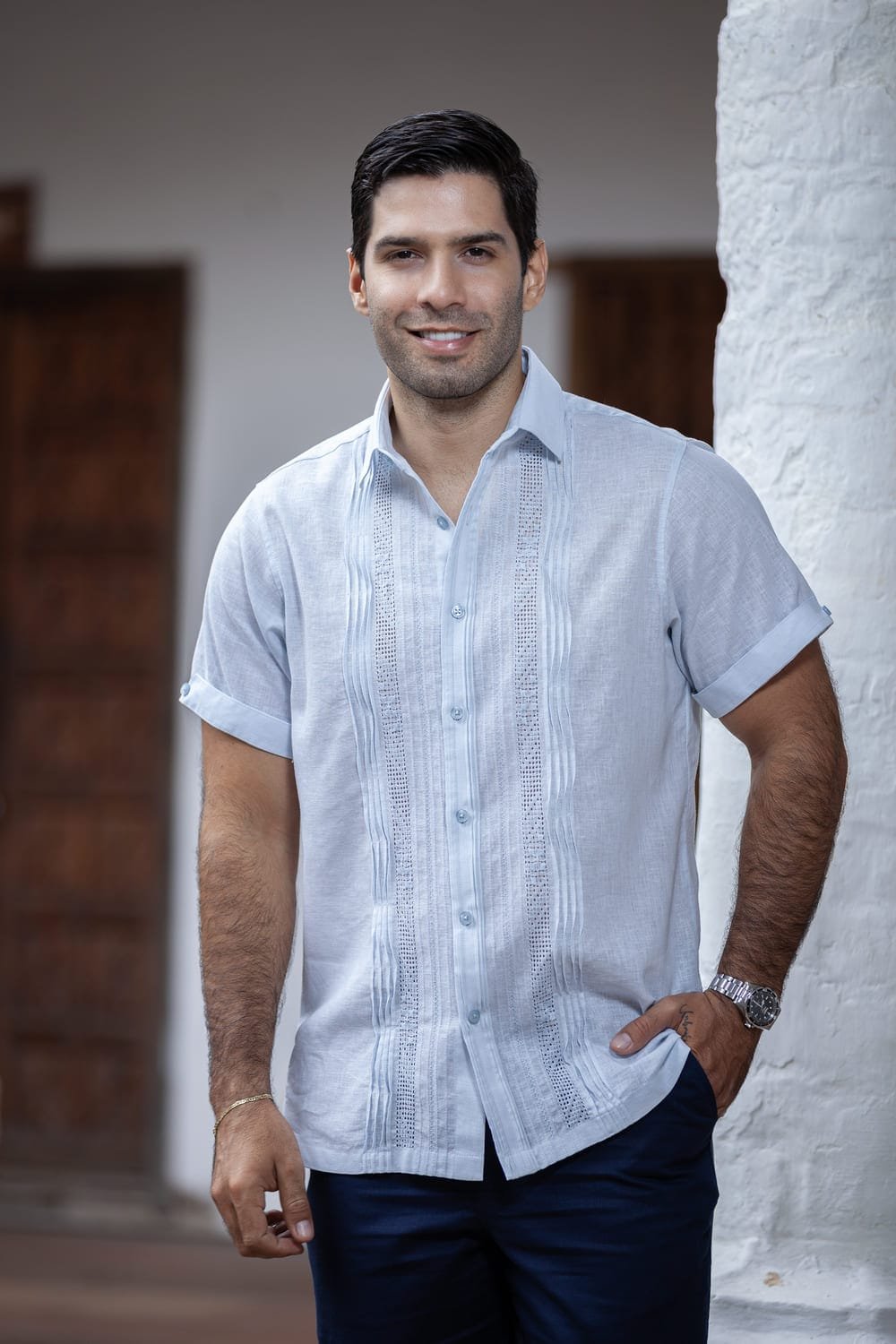 Guayabera Elegante Azul Claro Amanecer Cartagueño 4 Guayabera Elegante Azul Claro Amanecer Cartagueño - Imagen 4
