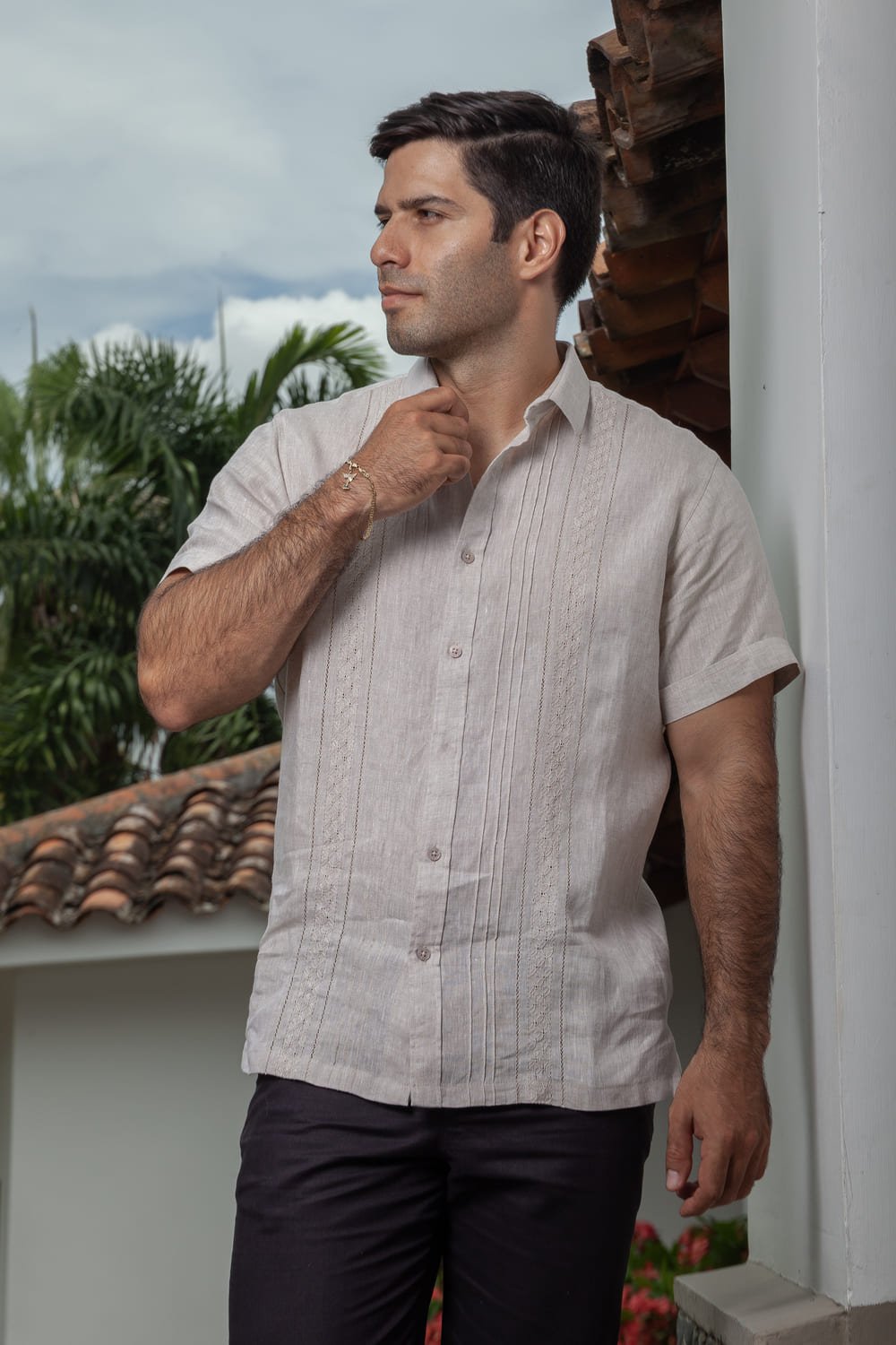Guayabera Colombiana Elegante Manga Corta Cuello Angel 1 Guayabera Colombiana Elegante Manga Corta Cuello Angel