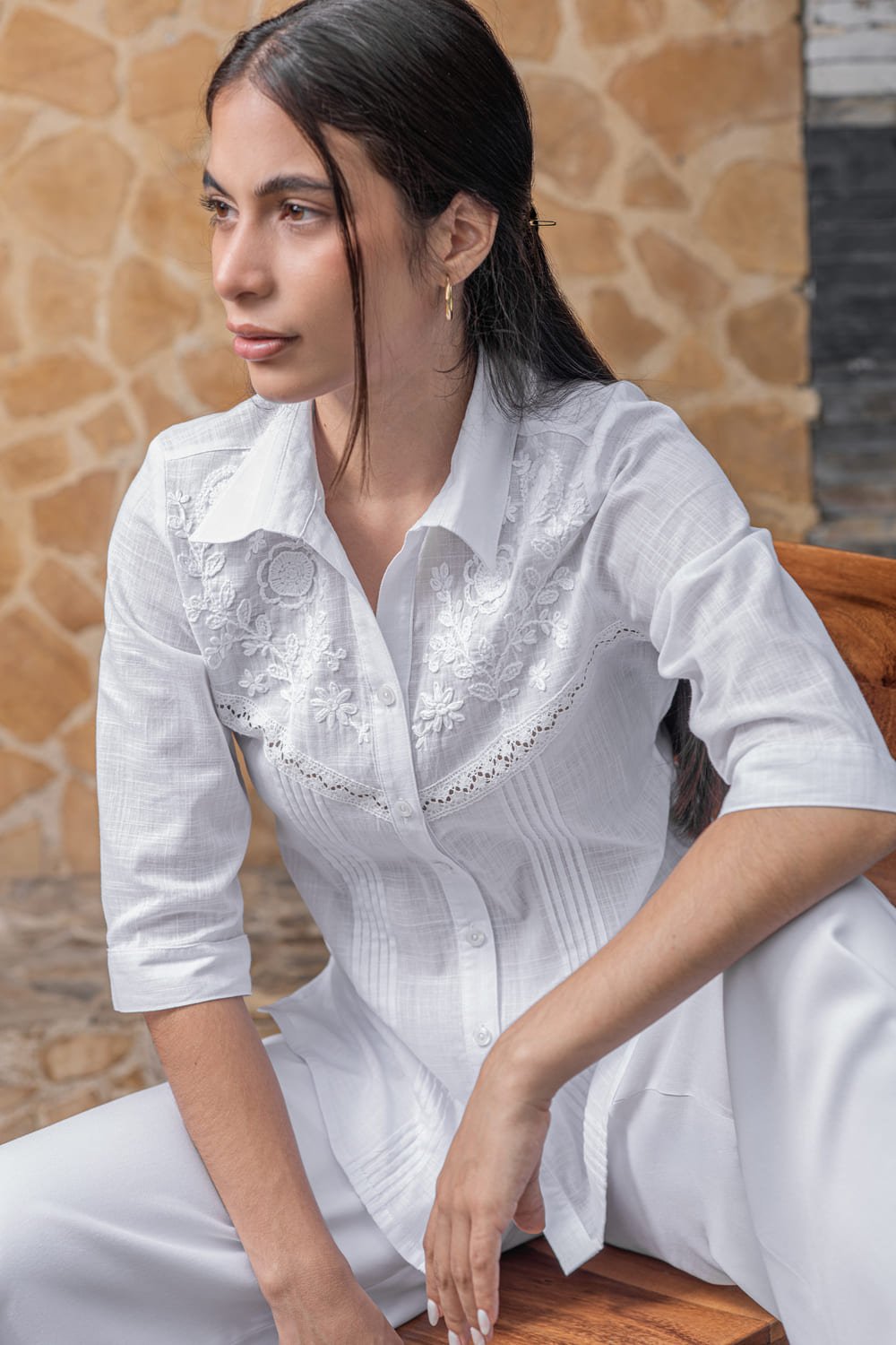 Blusa Artesanal Blanca Bordada a Mano en Algodón Vida 1 Blusa Artesanal Blanca Bordada a Mano en Algodón Vida