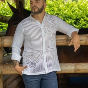 Guayabera Blanca Bordada en Sesgos, Cuello Formal - Coleccion 2024 - Raices - FRIXIO