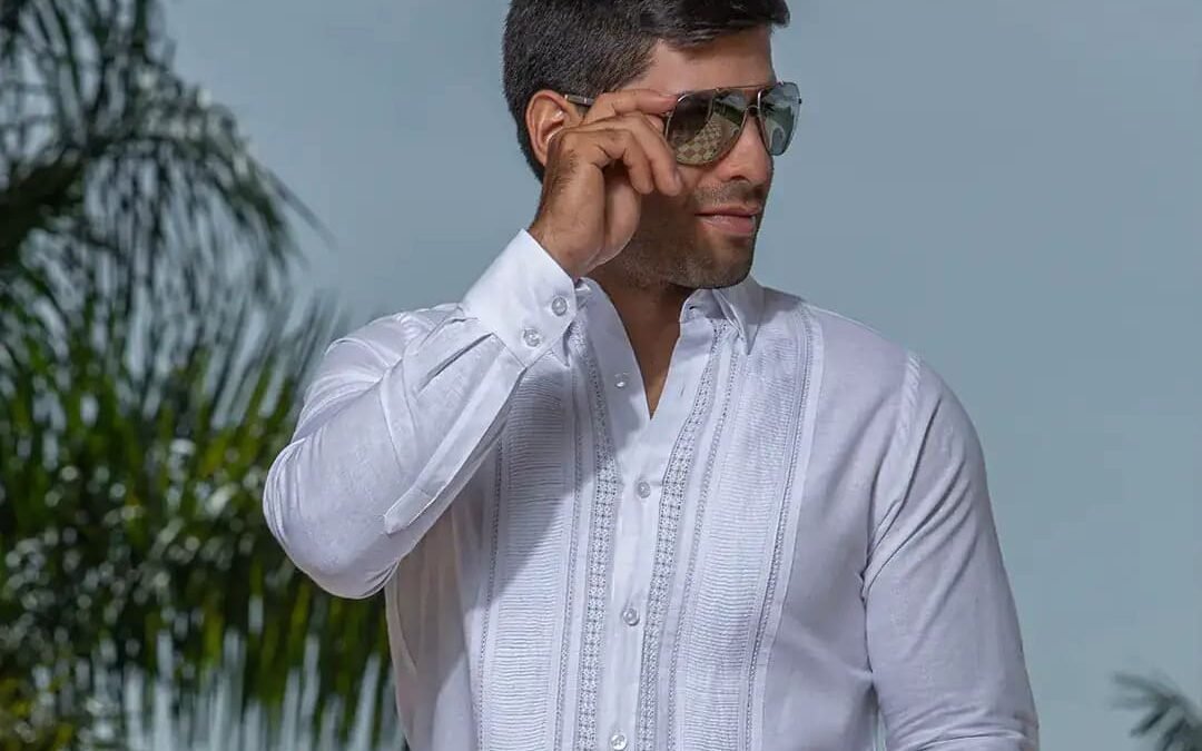 Guayabera: Elegancia Artesanal para el Hombre Moderno
