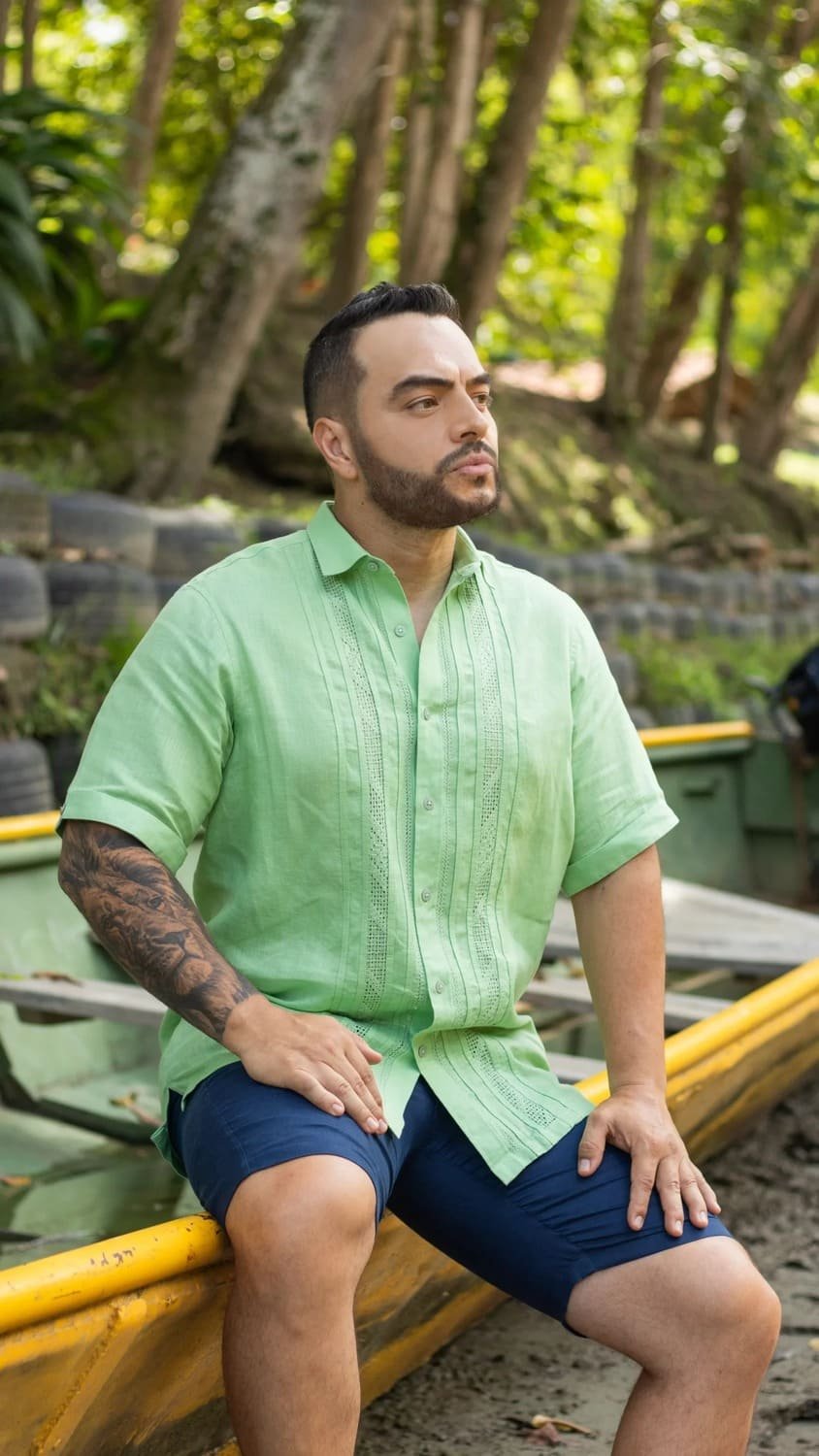 Guayabera Verde Manzana Calada Cuello de Ángel - Coleccion 2024 - Raices - FRIXIO 4 Guayabera Verde Manzana Calada Cuello de Ángel - Coleccion 2024 - Raices - FRIXIO - Imagen 4